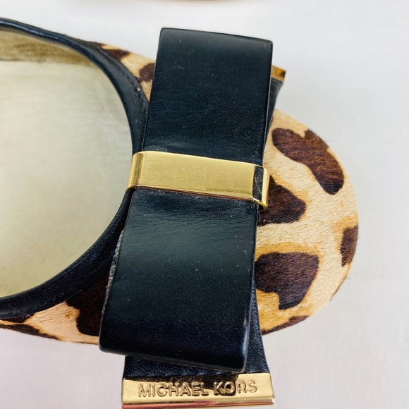 Michael Kors-Animal Print Pumps-Size 5 1/2. - Picture 4 of 7